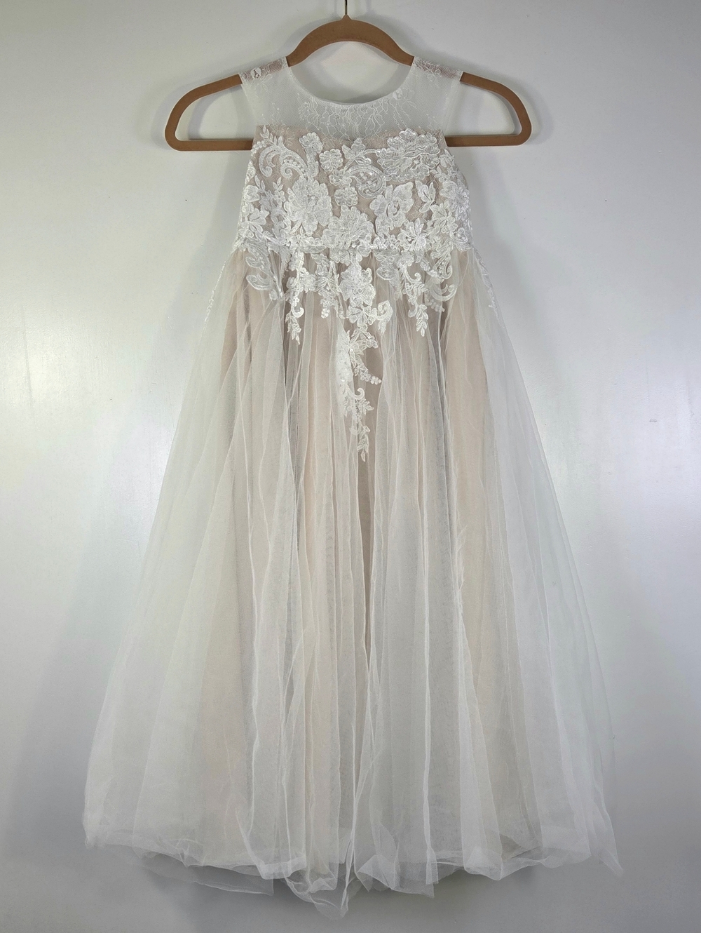 DAVID'S BRIDAL LACE TULLE FLOWER GIRL DRESS STYLE WG1411.